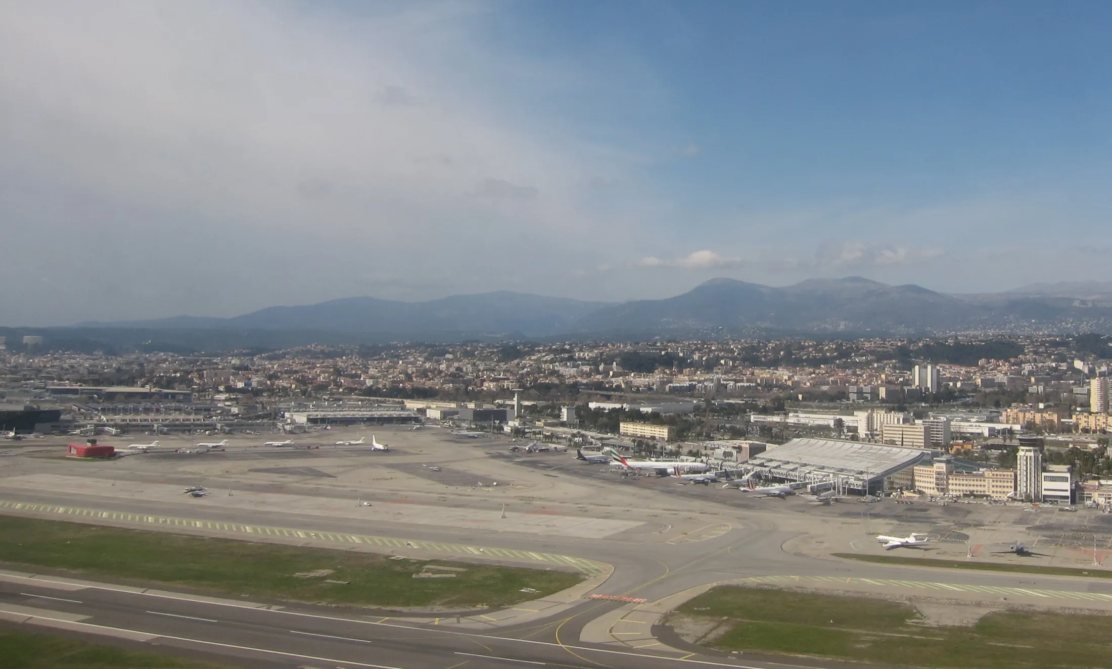 Les pistes de l'aéroport Nice Côte d'Azur
