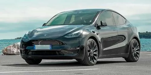 Berline électrique, Tesla